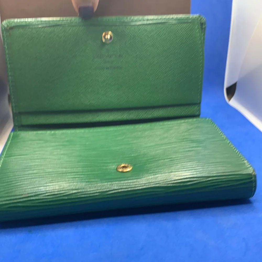 Louis Vuitton Epi vintage Tresor wallet - Picture 4 of 12